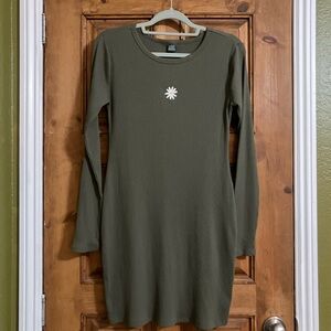 Dark Green Long Sleeve Dress with Daisy Accent